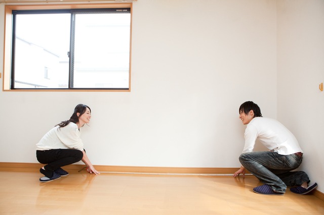 狭い部屋に本棚を置く際に押さえておきたい4つのポイント