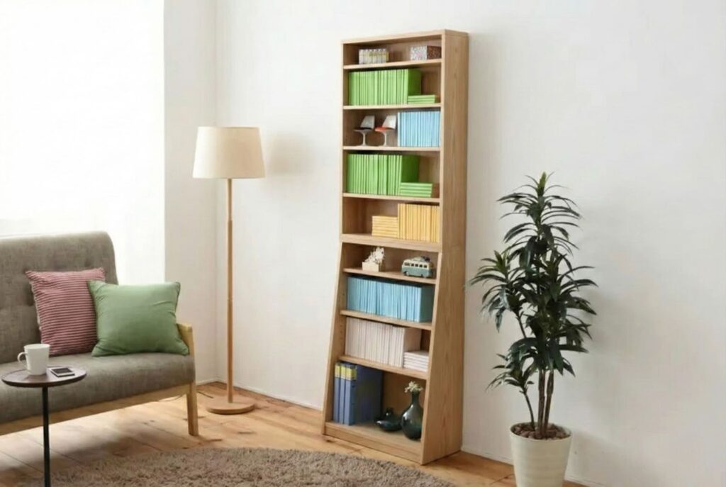 側板が斜めの本棚