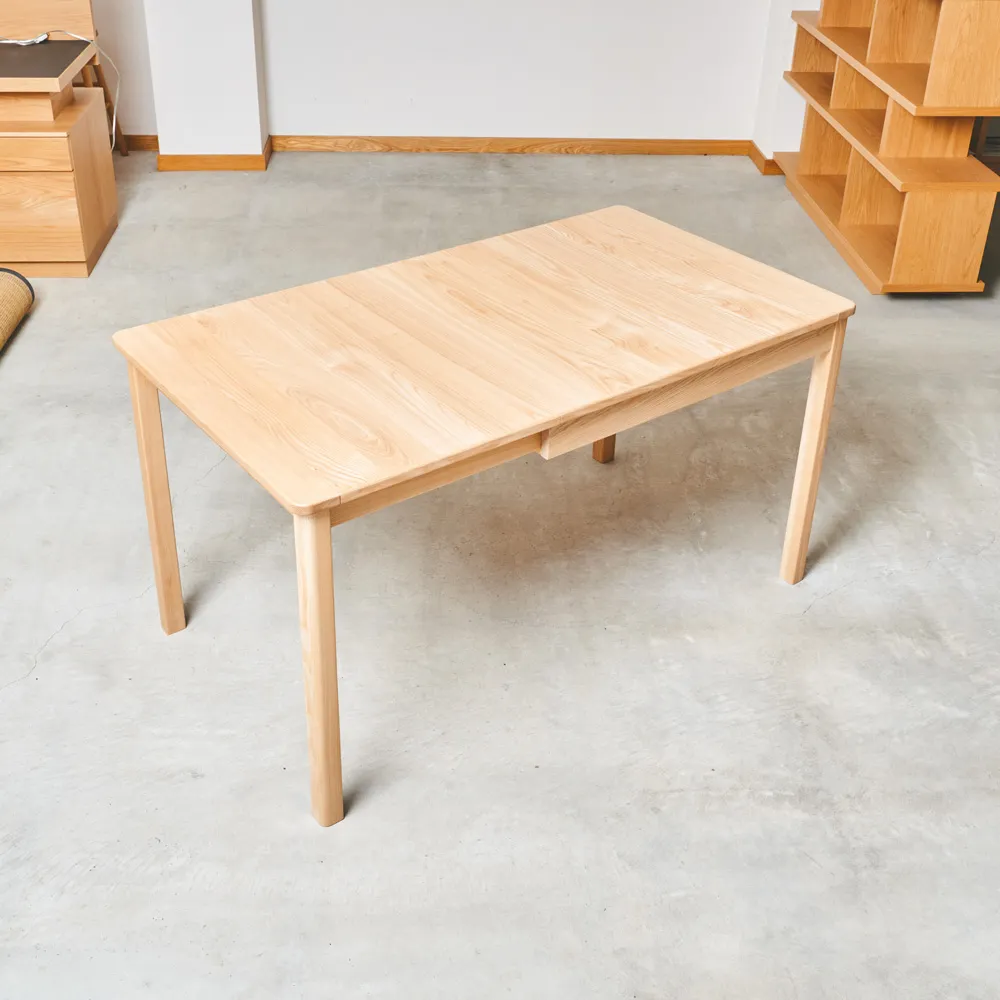 2人から4人で使うダイニングテーブルの最適サイズと設置スペース