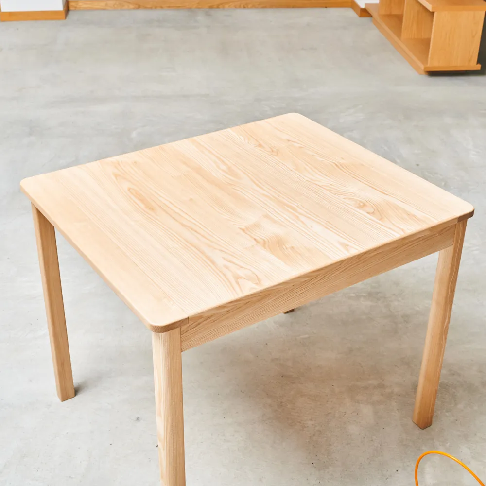 普段は2人、時々4人で使いたい｜ダイニングテーブル選びのよくある失敗